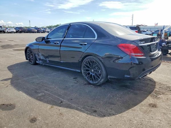 2016 MERCEDES-BENZ C C300