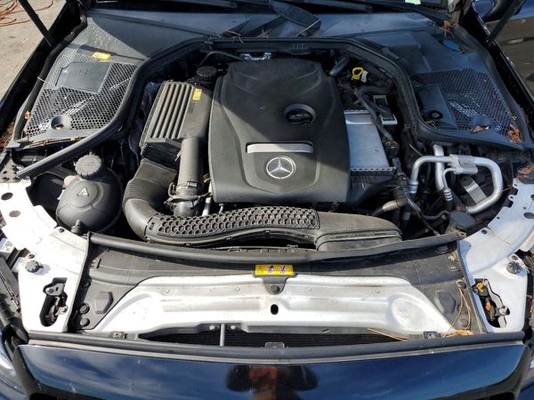 2016 MERCEDES-BENZ C C300
