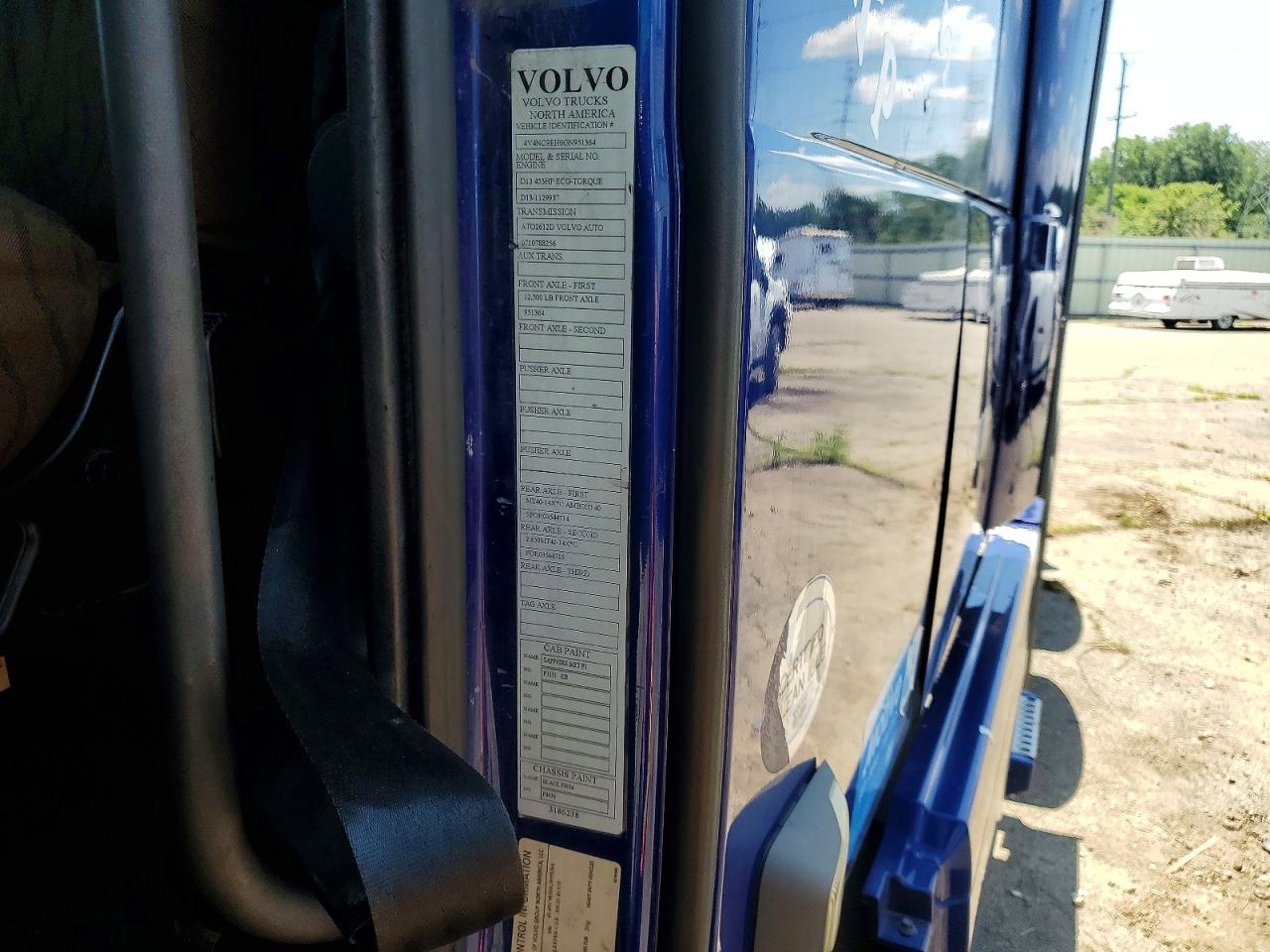 2016 VOLVO VNL