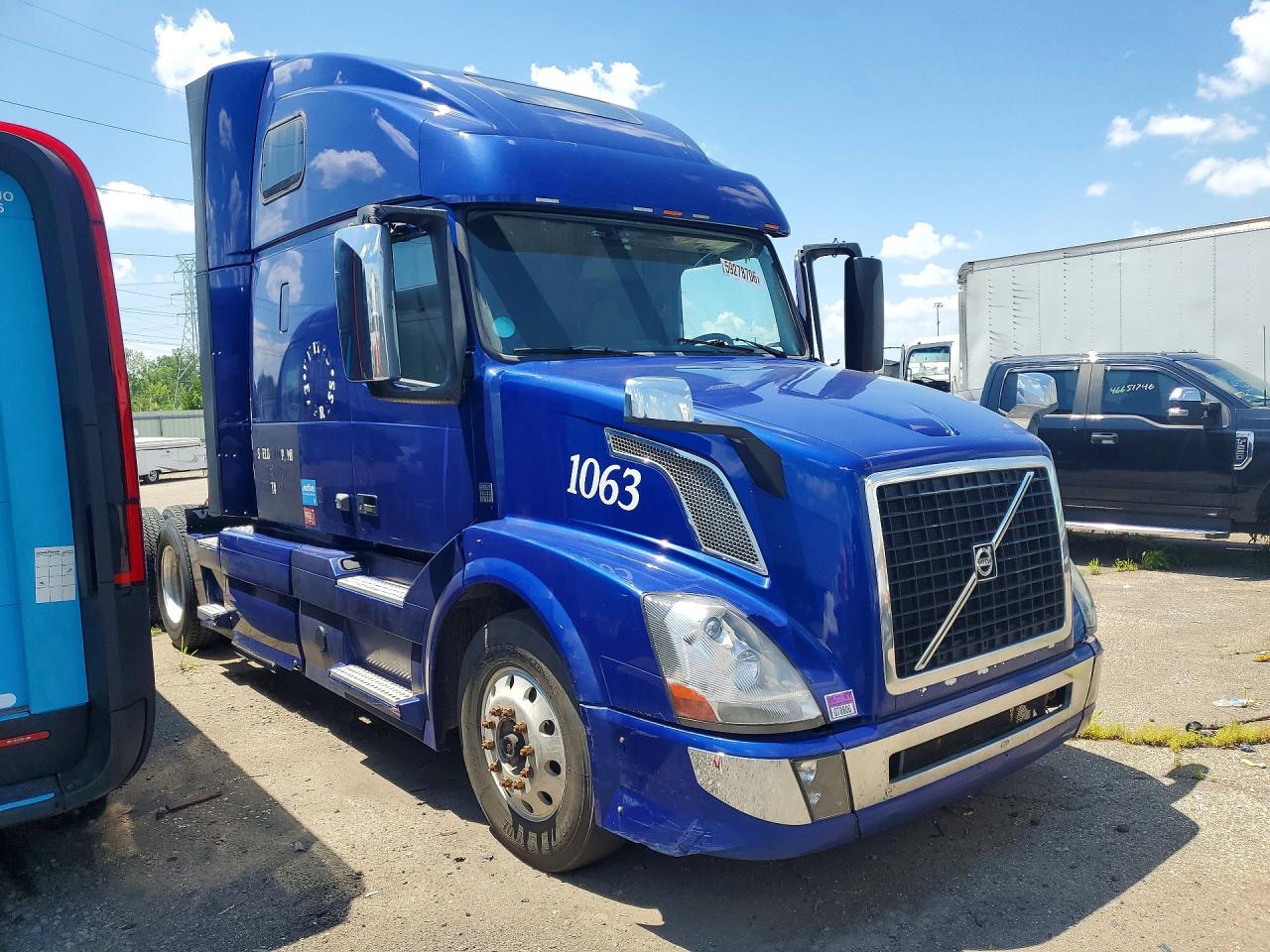 2016 VOLVO VNL