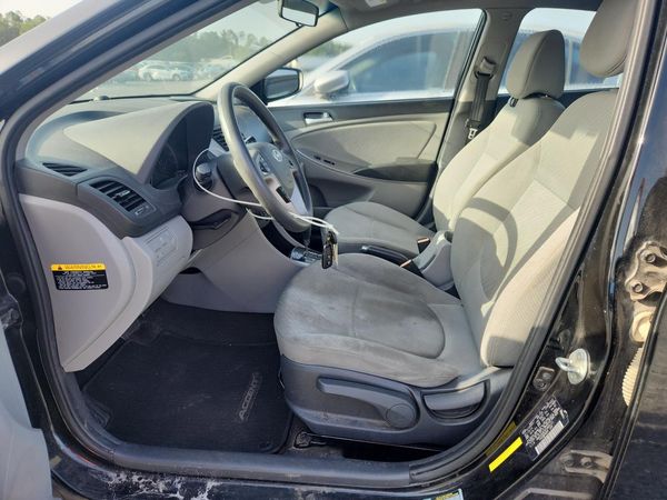 2015 HYUNDAI ACCENT