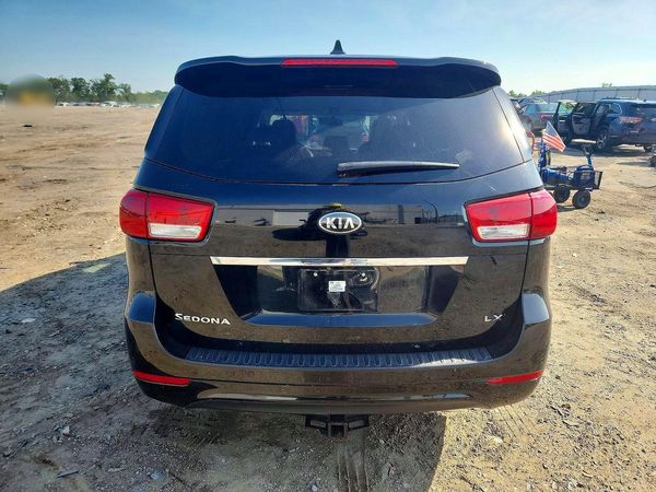 2017 KIA SEDONA LX