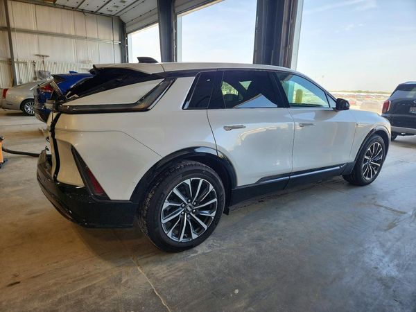 2024 CADILLAC LYRIQ