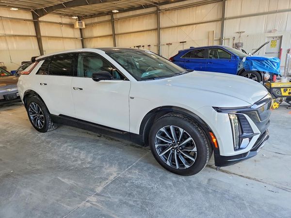 2024 CADILLAC LYRIQ