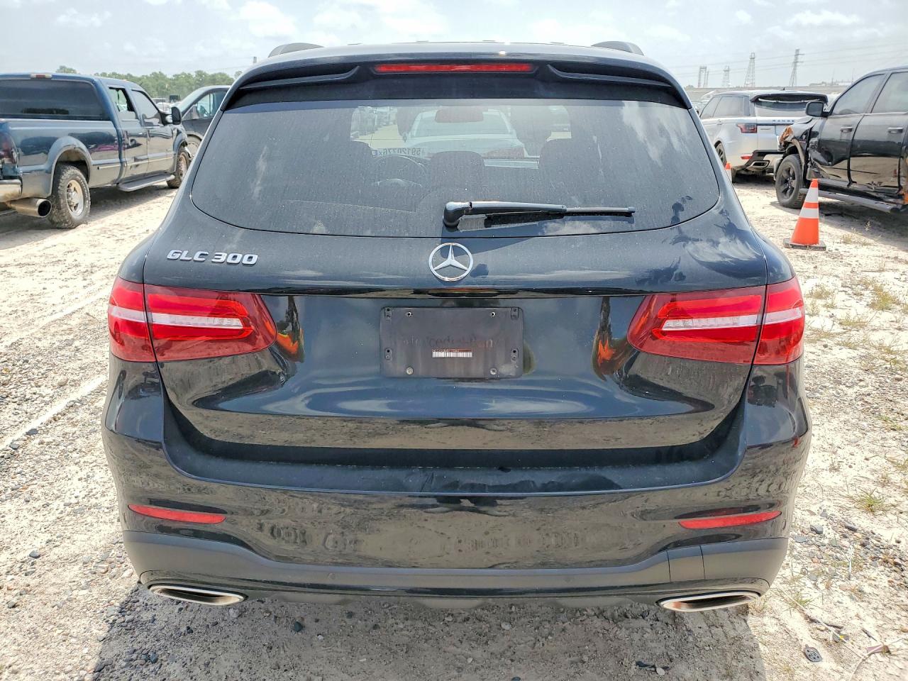 2019 MERCEDES-BENZ GLC GLC300