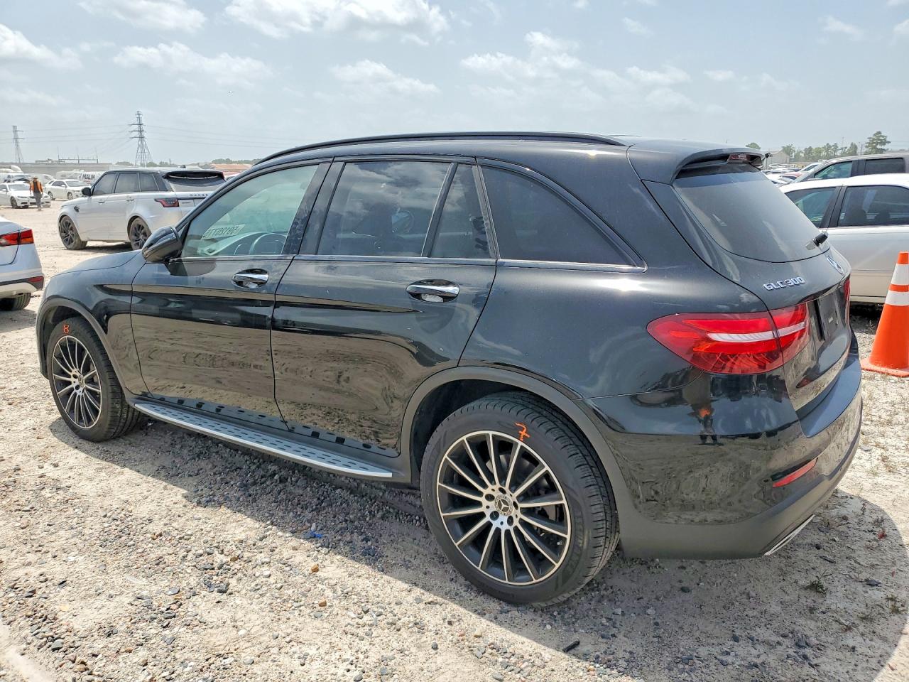 2019 MERCEDES-BENZ GLC GLC300