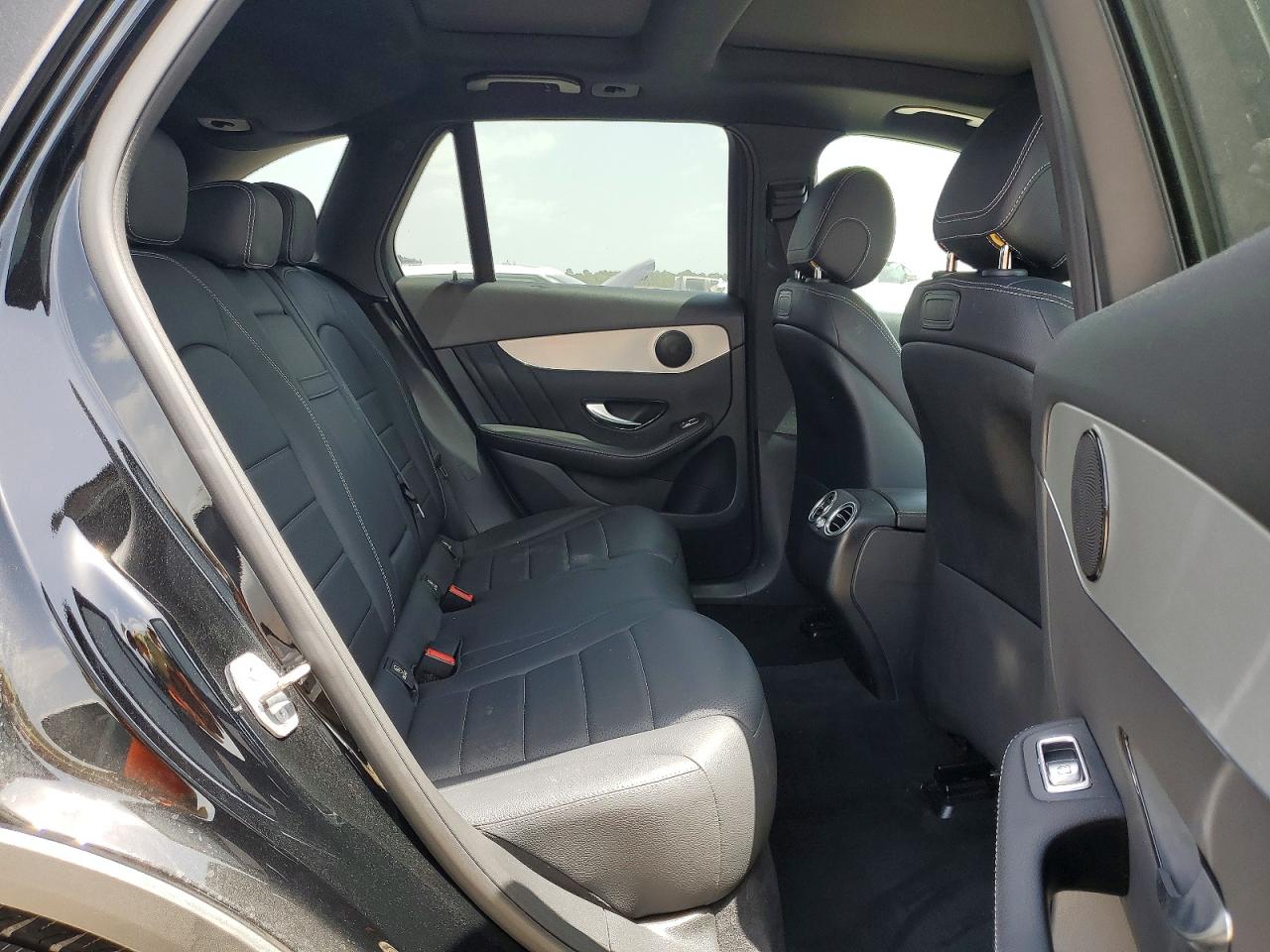 2019 MERCEDES-BENZ GLC GLC300