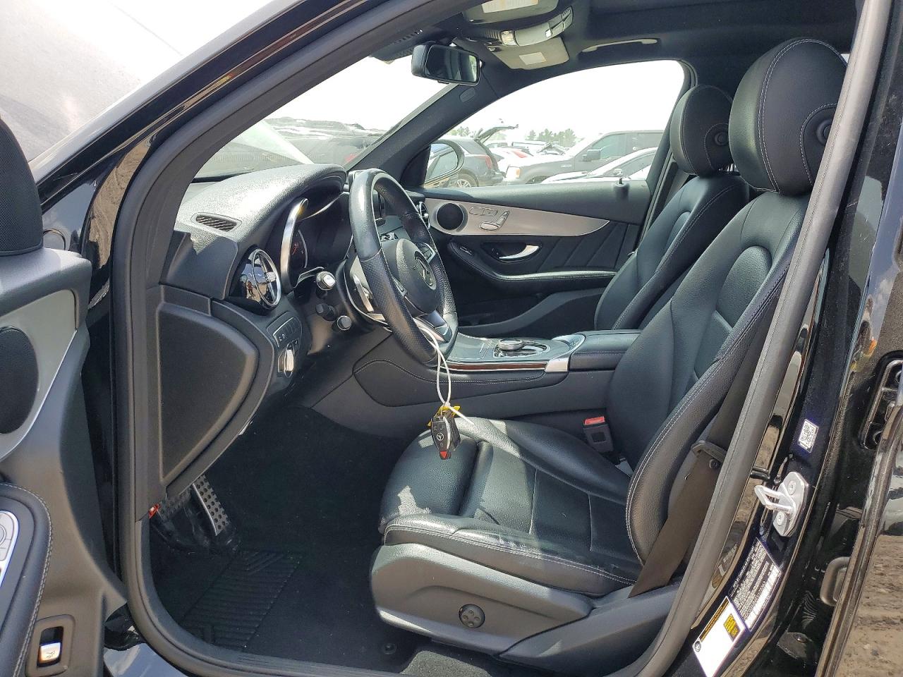 2019 MERCEDES-BENZ GLC GLC300