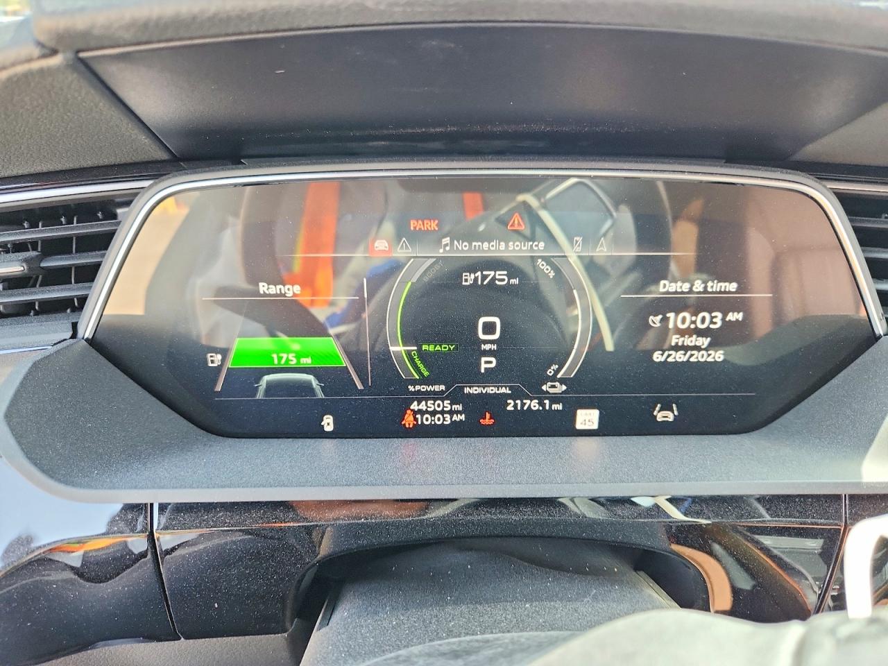 2022 AUDI E-TRON quattro Premium Plus