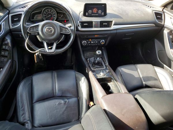 2018 MAZDA 3 Touring