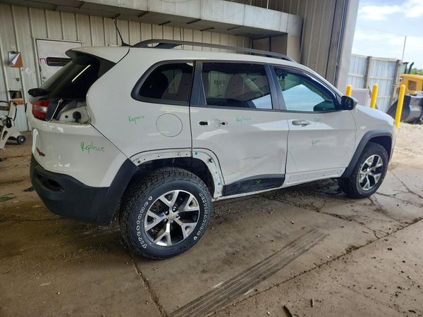 2016 JEEP CHEROKEE TRAILHAWK 4X4