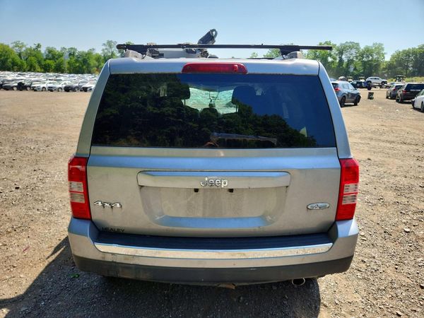 2016 JEEP PATRIOT Latitude