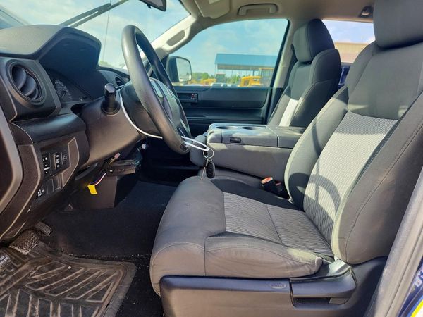 2015 TOYOTA TUNDRA SR5 Grade