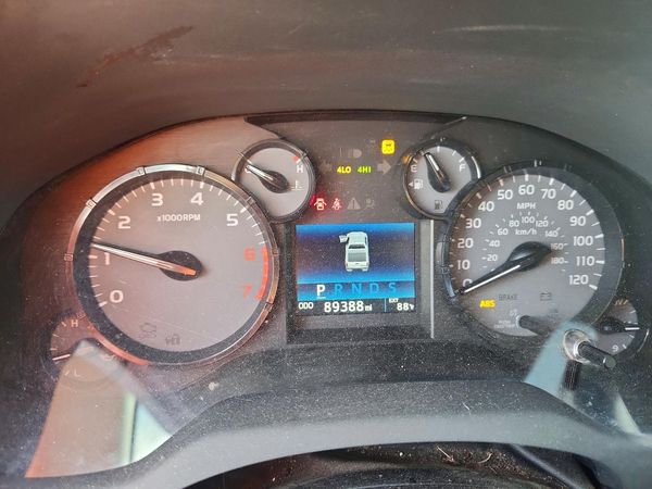 2015 TOYOTA TUNDRA SR5 Grade