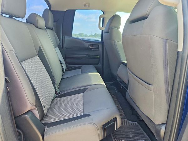 2015 TOYOTA TUNDRA SR5 Grade