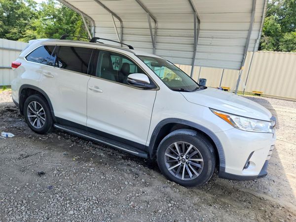 2019 TOYOTA HIGHLANDER SE/XLE