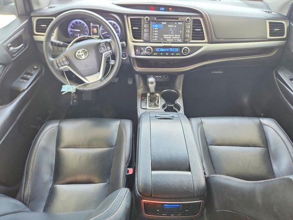 2019 TOYOTA HIGHLANDER SE/XLE