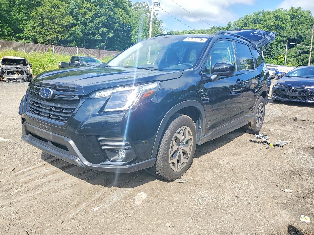 2024 SUBARU FORESTER Premium