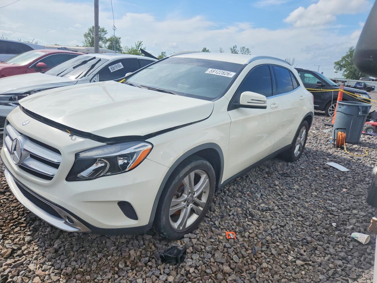 2015 MERCEDES-BENZ GLA GLA250