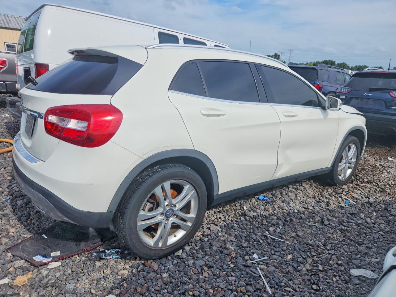 2015 MERCEDES-BENZ GLA GLA250