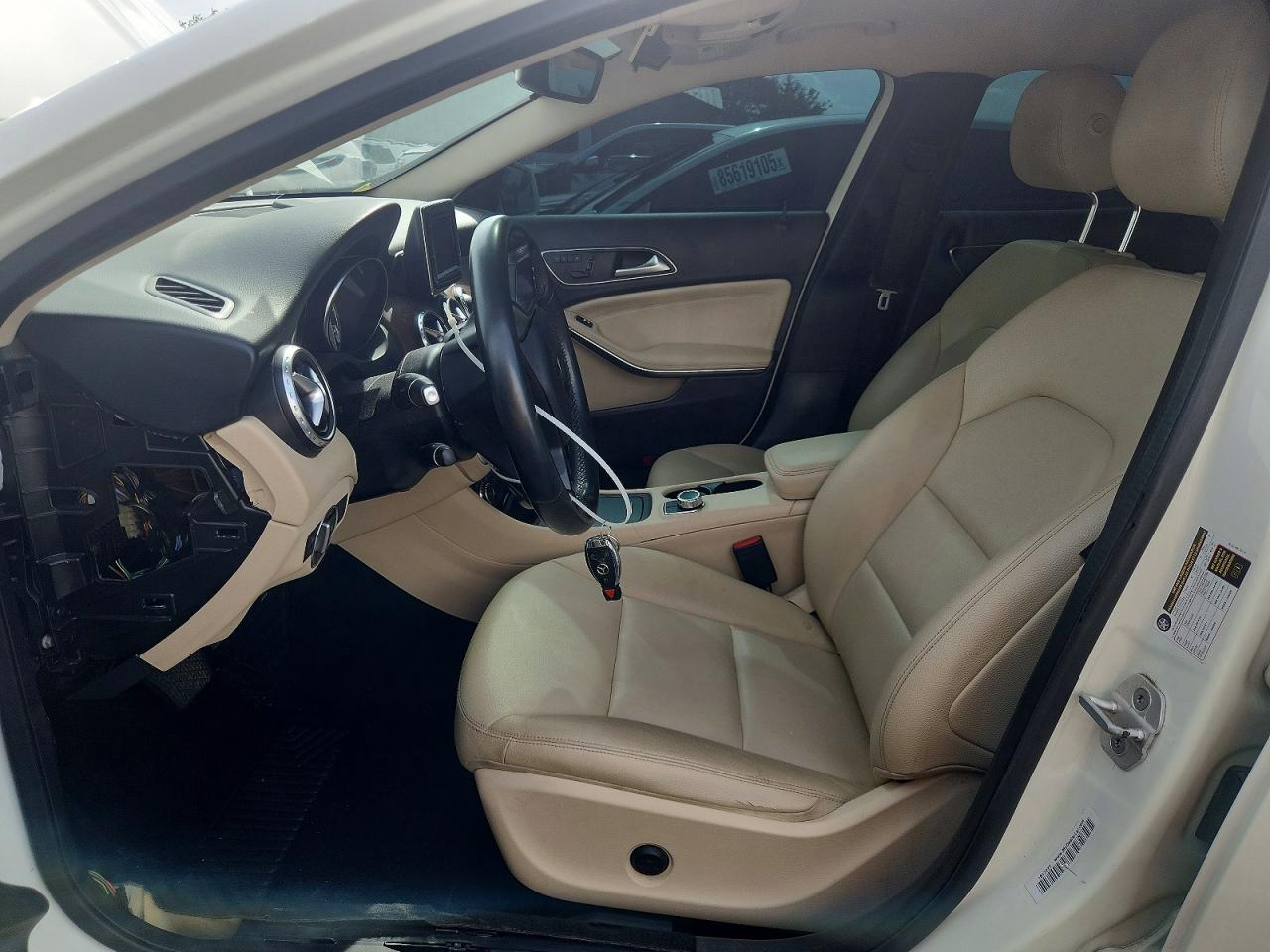 2015 MERCEDES-BENZ GLA GLA250