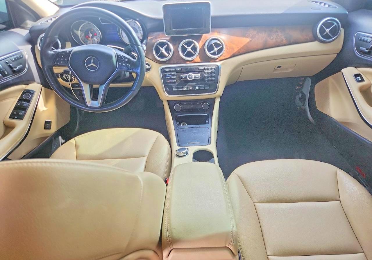 2015 MERCEDES-BENZ GLA GLA250