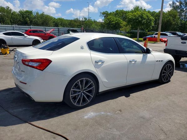 2019 MASERATI GHIBLI