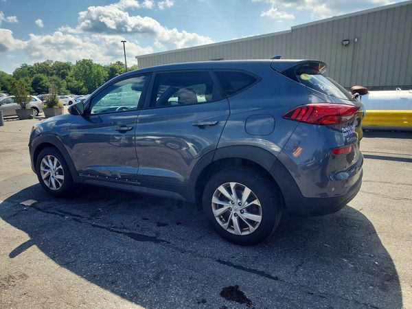2019 HYUNDAI TUCSON SE
