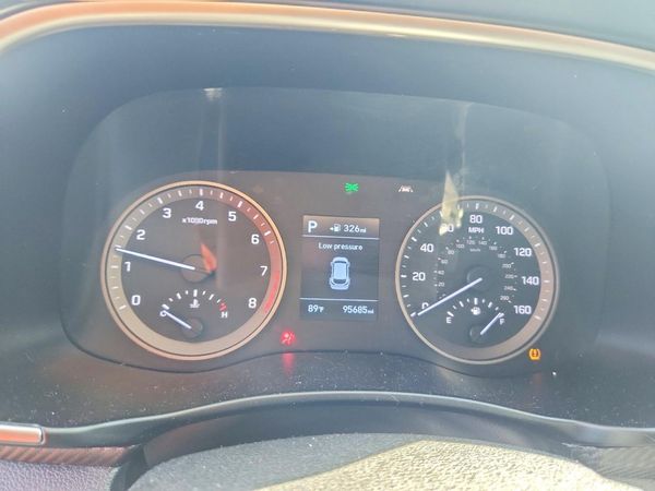 2019 HYUNDAI TUCSON SE