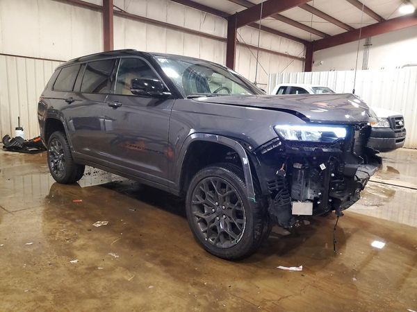 2026 JEEP GRAND CHEROKEE Summit
