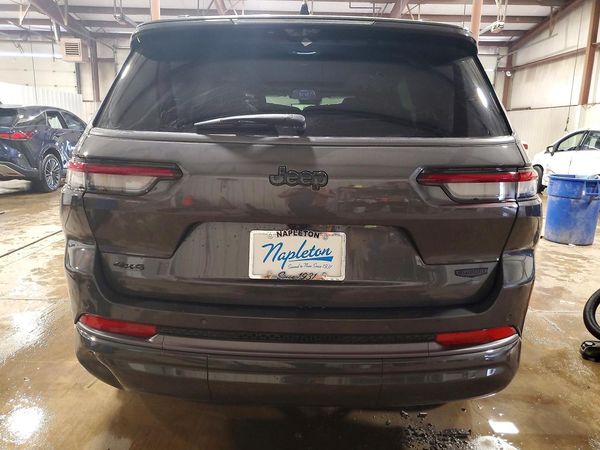 2026 JEEP GRAND CHEROKEE Summit