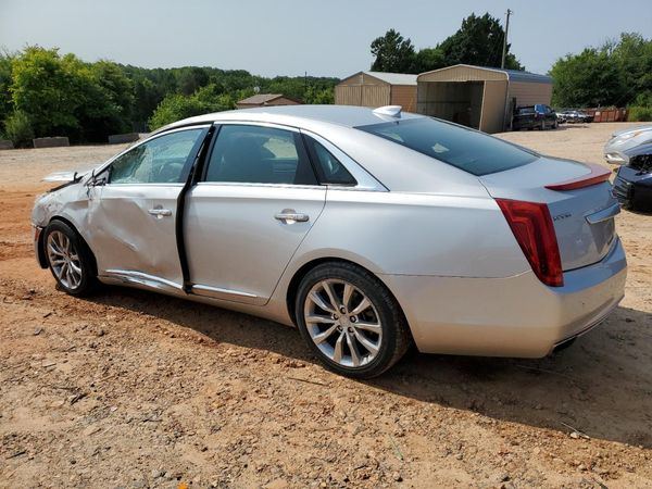 2017 CADILLAC XTS Luxury