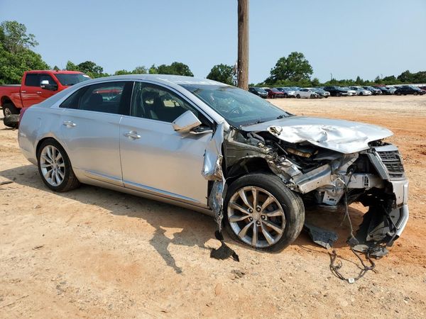 2017 CADILLAC XTS Luxury