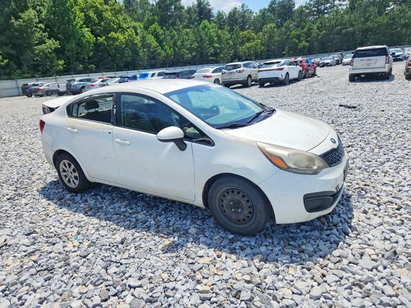 2015 KIA RIO GL - Middle-low