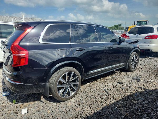 2023 VOLVO XC90