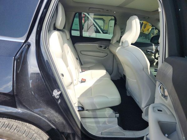 2023 VOLVO XC90