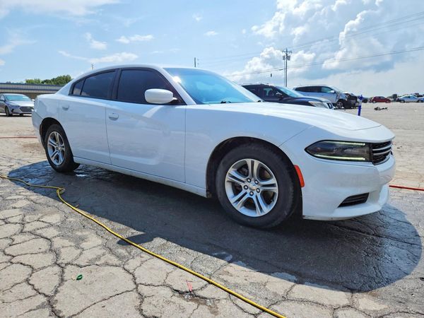 2017 DODGE CHARGER SE