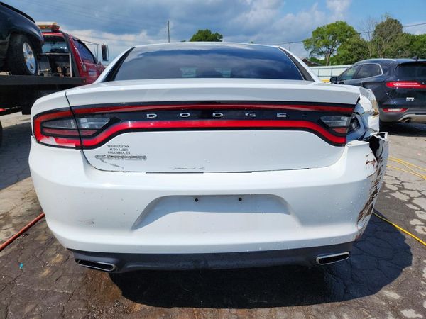 2017 DODGE CHARGER SE