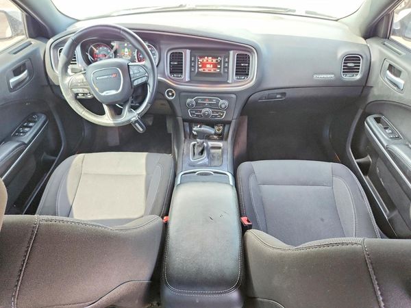 2017 DODGE CHARGER SE