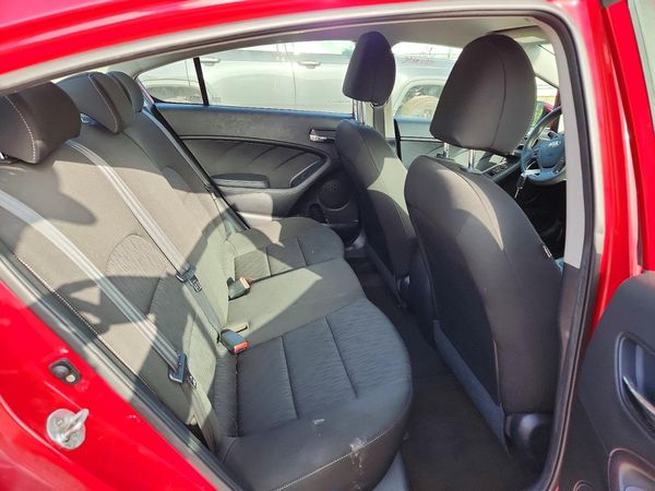 2016 KIA FORTE GL (Middle-Low Grade)