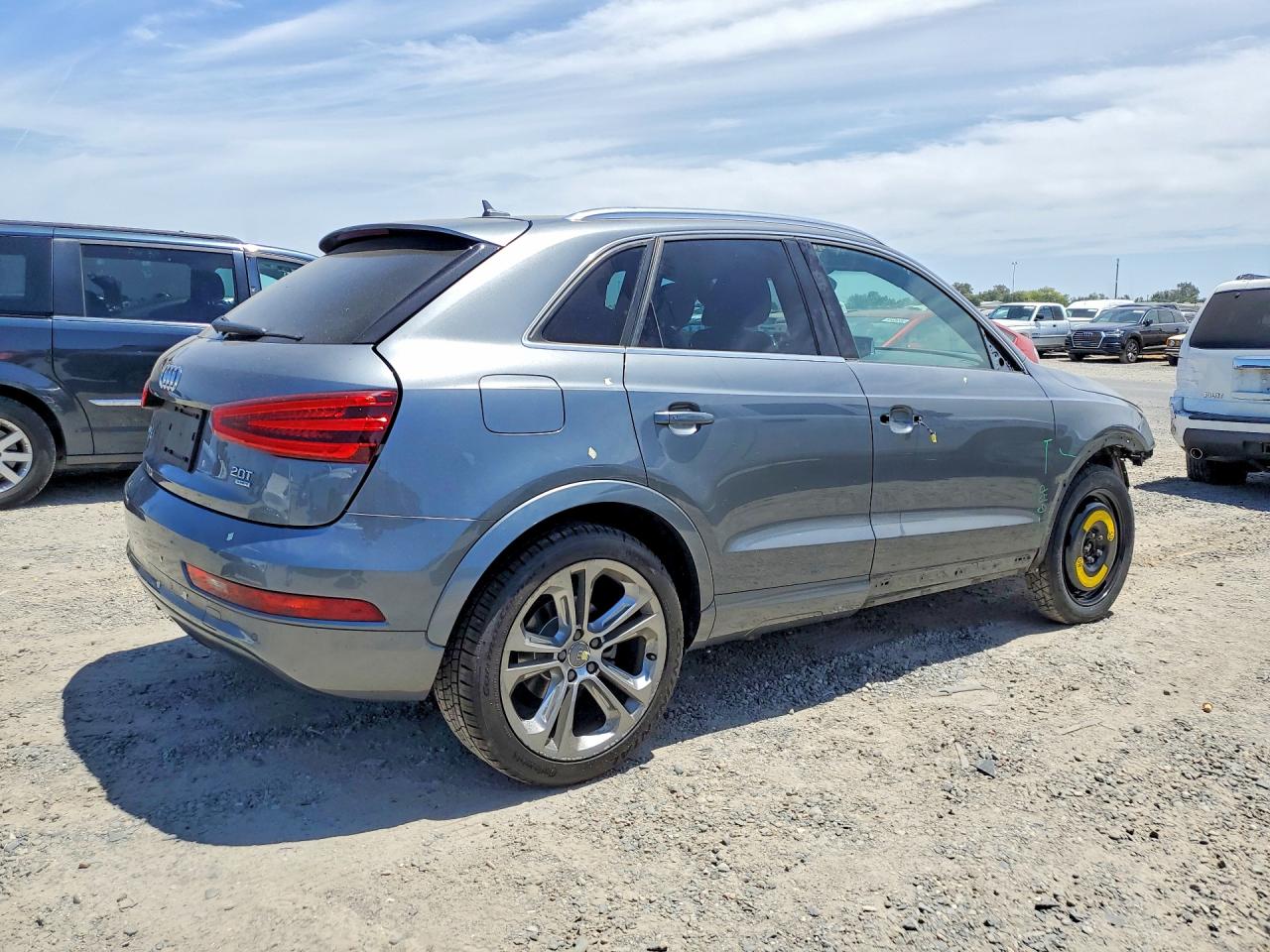 2015 AUDI Q3 quattro Prestige