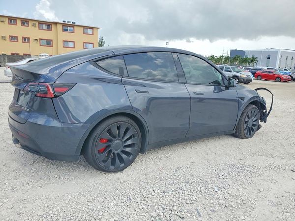 2022 TESLA MODEL Y