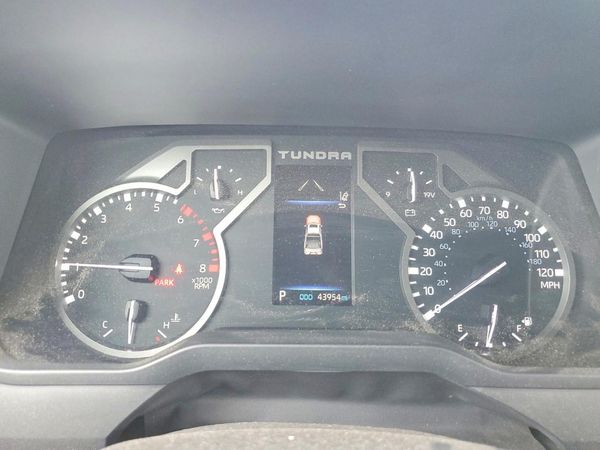 2023 TOYOTA TUNDRA SR
