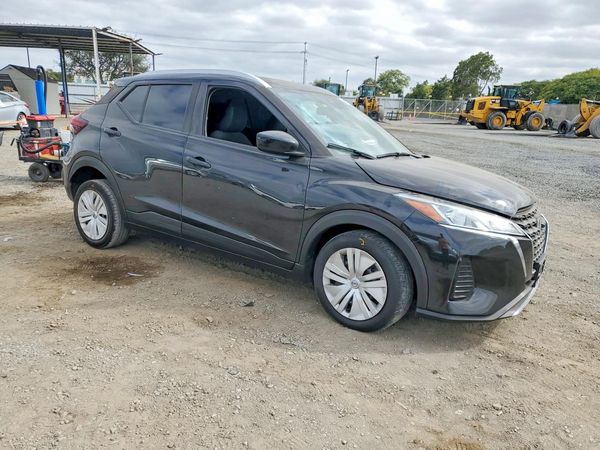 2021 NISSAN KICKS