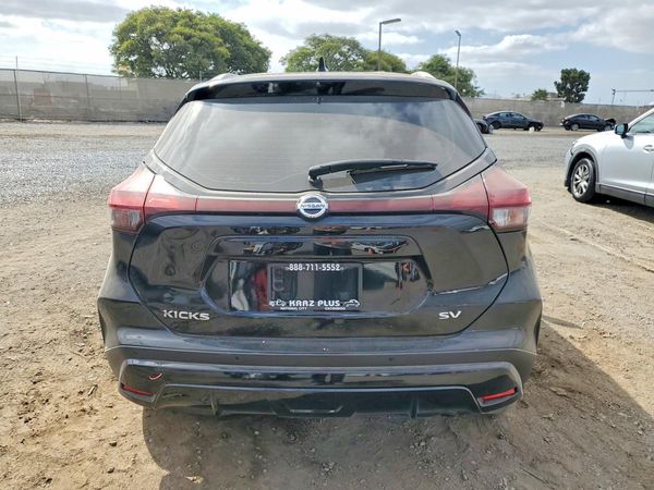 2021 NISSAN KICKS