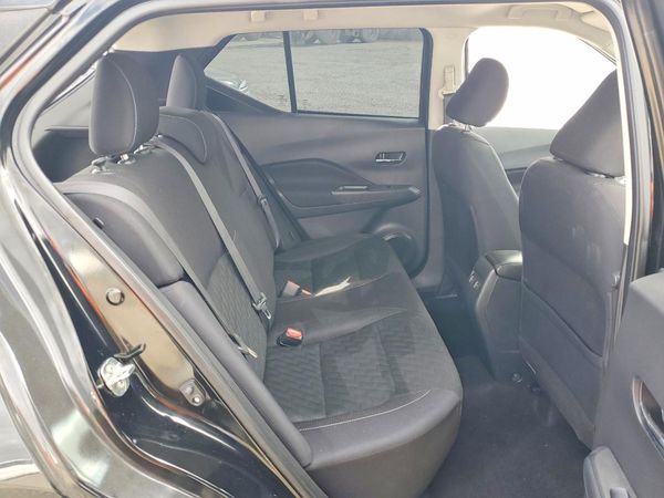 2021 NISSAN KICKS