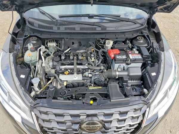 2021 NISSAN KICKS