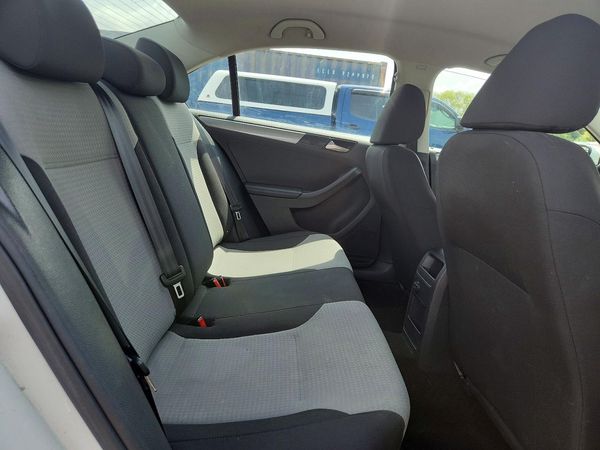 2018 VOLKSWAGEN JETTA