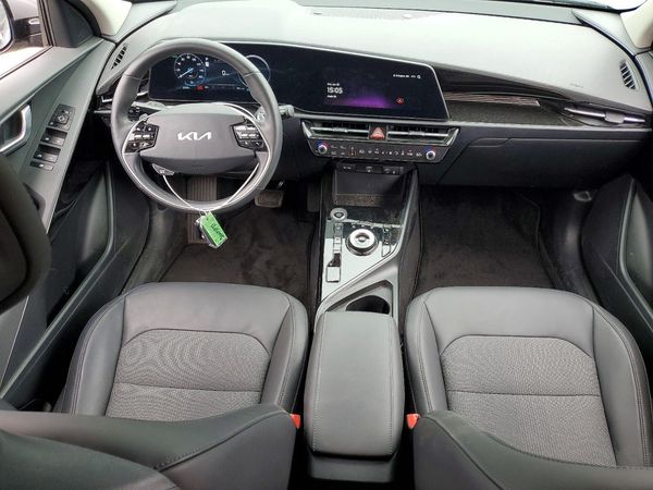2024 KIA NIRO Wind