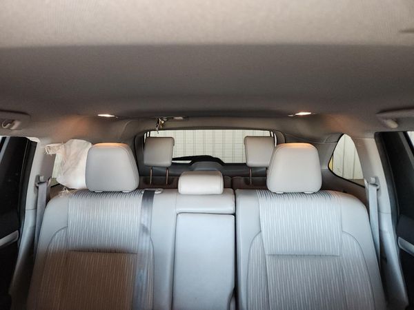 2019 TOYOTA HIGHLANDER LE/LE Plus